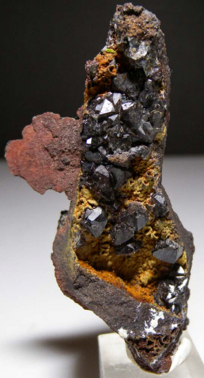 Scorodite from Mina Oujela, Mapimi, Durango, Mexico [db_pics/pics/p206a.jpg]