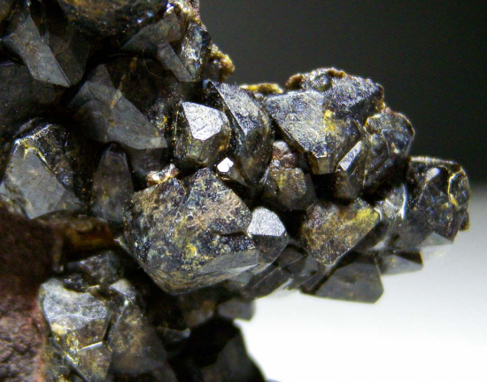 Scorodite from Mina Oujela, Mapimi, Durango, Mexico [db_pics/pics/p206c.jpg]