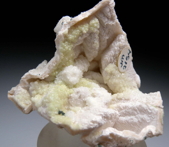 Dolomite after Tarnowitzite with Copper on Dolomite cast from Tsumeb, Namibia [db_pics/pics/p272a.jpg]