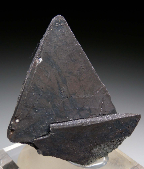 Smithsonite on Tennantite from Tsumeb, Namibia [db_pics/pics/p277d.jpg]