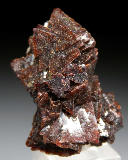Helvite from Huanggang Fe-Sn deposit, Hexigten Banner, Chifeng City, Inner Mongolia, China [db_pics/pics/p291a.jpg]