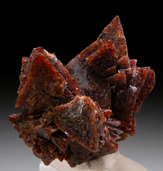 Helvite from Huanggang Fe-Sn deposit, Hexigten Banner, Chifeng City, Inner Mongolia, China [db_pics/pics/p292c.jpg]
