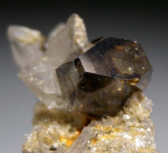 Cassiterite with Quartz from Amo Tin deposit, Ximeng County, Pu'er, Yunnan, China [db_pics/pics/p319b.jpg]