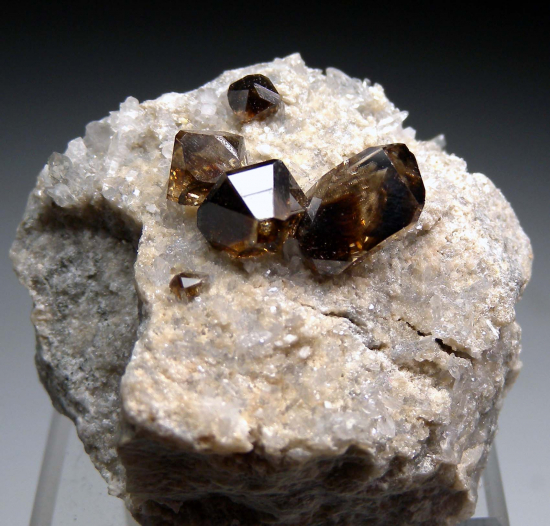 Cassiterite from Amo Tin deposit, Ximeng County, Pu'er, Yunnan, China [db_pics/pics/p320a.jpg]