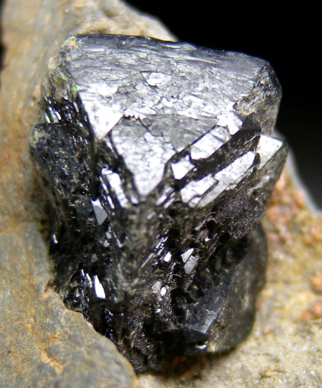 Libethenite from Mindola Open Pit, Rokana Mine, Kitwe, Zambia [db_pics/pics/p331c.jpg]