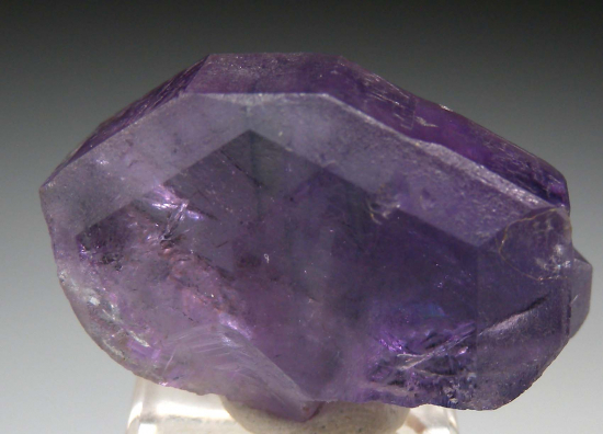 Apatite from Kunar, Afghanistan [db_pics/pics/p350a.jpg]