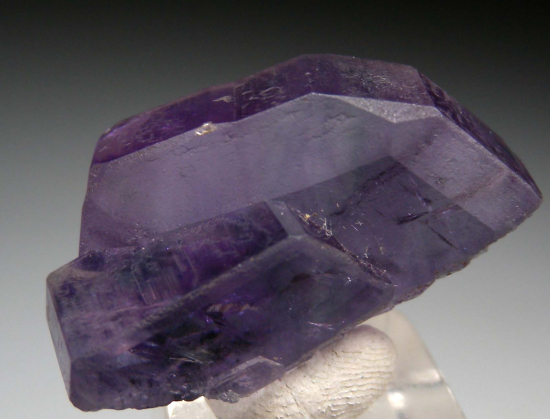 Apatite from Kunar, Afghanistan [db_pics/pics/p350b.jpg]