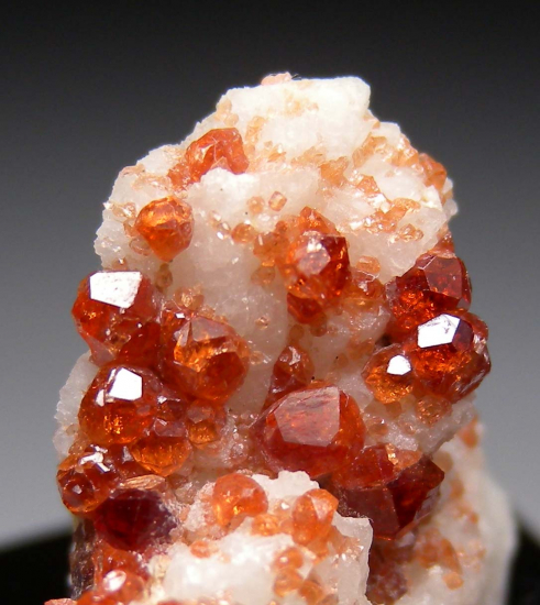 Spessartine from Pack Rat Mine, Jacumba, San Diego Co., California, USA [db_pics/pics/p359b.jpg]