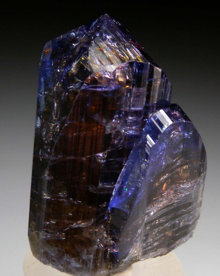 Tanzanite from Merelani Hills, Arusha, Tanzania [db_pics/pics/p366d.jpg]