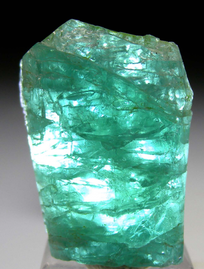 Kornerupine from Tanzania [db_pics/pics/p371c.jpg]