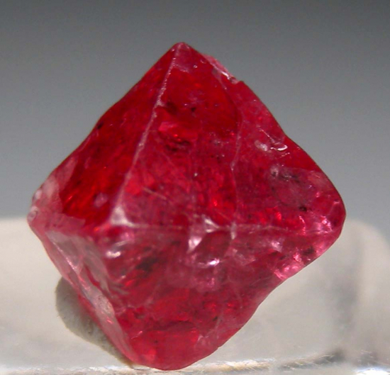 Spinel from Mahenge, Morogoro, Tanzania [db_pics/pics/p375a.jpg]
