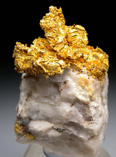 Gold on Quartz from Round Mountain Mine, Nye County, Nevada, USA [db_pics/pics/p384a.jpg]