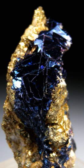 Covellite on Pyrite from Butte, Silver Bow Co., Montana, USA [db_pics/pics/p400b.jpg]