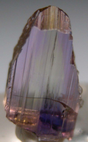 Tanzanite from Merelani Hills, Arusha, Tanzania [db_pics/pics/p406a.jpg]