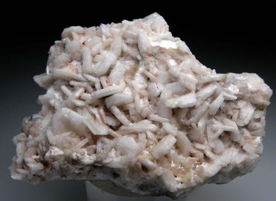 Barrerite from Rocky Pass, near Kuiu Island, Alaska, USA [db_pics/pics/p432a.jpg]