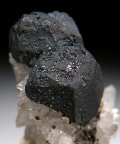 Bornite from Dzhezkazgan, Karaganda Region, Kazakhstan [db_pics/pics/p446c.jpg]