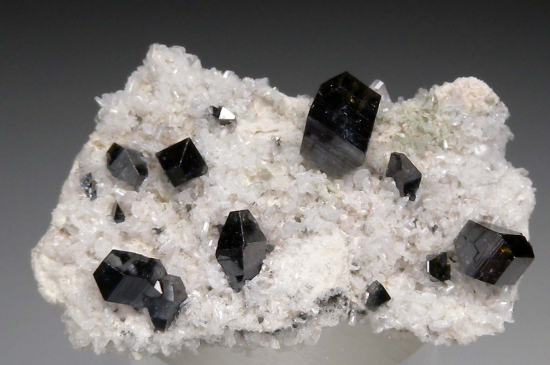 Anatase on Albite from Kharan, Balochistan, Pakistan [db_pics/pics/p449a.jpg]