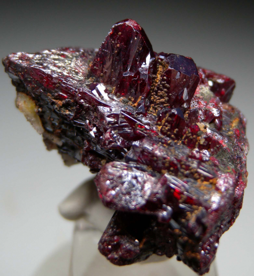 Proustite from Freiberg, Saxony, Germany [db_pics/pics/p556b.jpg]