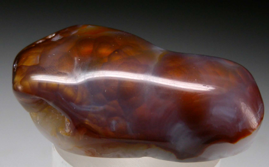 Quartz var. Fire Agate from Deer Creek Fire Agate Mine, Graham County, Arizona, USA [db_pics/pics/p576b.jpg]