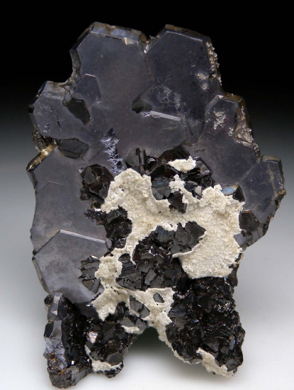 Sphalerite on Galena from Dalnegorsk, Primorsky Krai, Russia [db_pics/pics/p587b.jpg]
