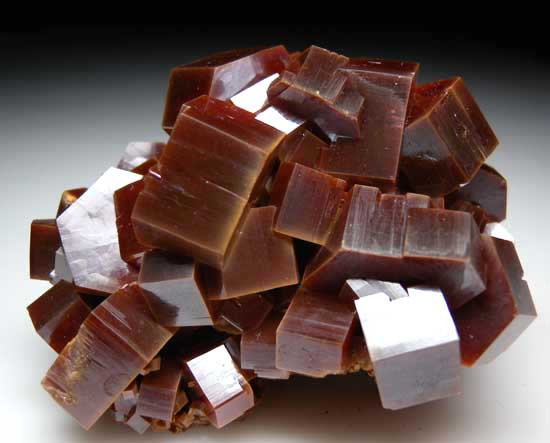 Vanadinite from Mibladen, Morocco [db_pics/pics/p603a.jpg]
