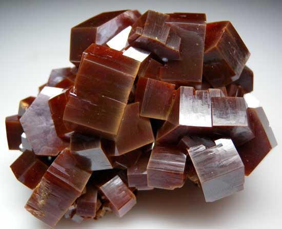 Vanadinite from Mibladen, Morocco [db_pics/pics/p603d.jpg]