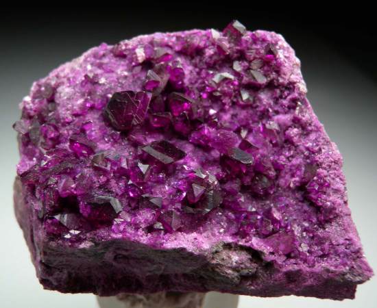 Kammererite from Kop Krom Mine, Kop Daglari, East Anatolia, Turkey [db_pics/pics/p604a.jpg]