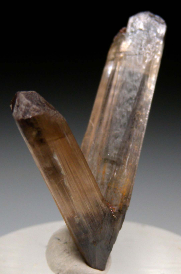 Cerussite from M'fouati, Bouenza Dept., Rep. of Congo [db_pics/pics/p625d.jpg]