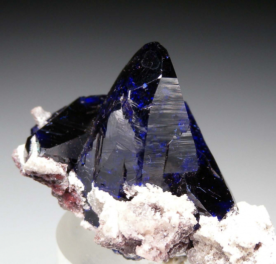 Azurite from Milpillas Mine, Cuitaca, Sonora, Mexico [db_pics/pics/p642d.jpg]