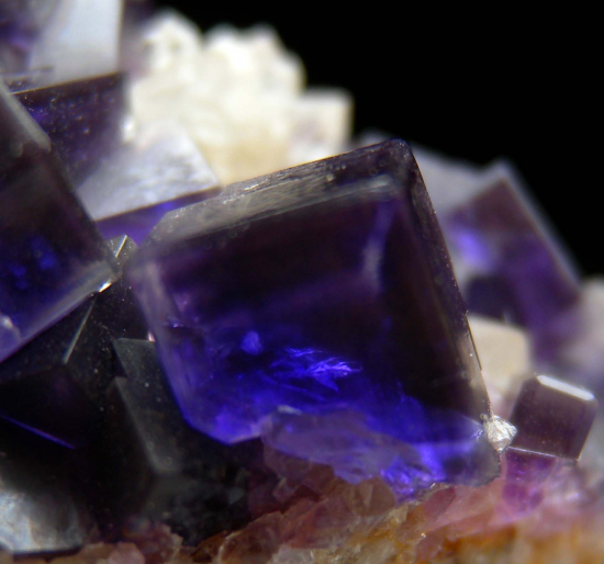 Fluorite from Berbes, Asturias, Spain [db_pics/pics/p675c.jpg]