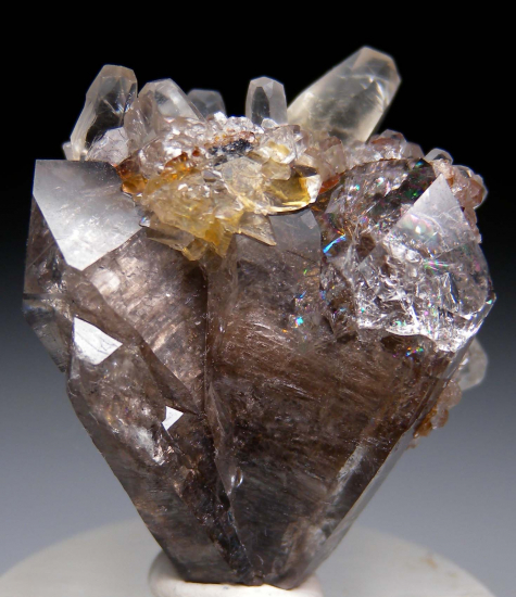 Calcite on Quartz from Greely Quartz Occurrence, Osgoode Township, Ottawa, Ontario, Canada [db_pics/pics/p682a.jpg]