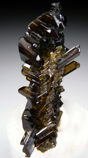 Epidote from Tormiq Valley, Skardu, Pakistan [db_pics/pics/p689d.jpg]