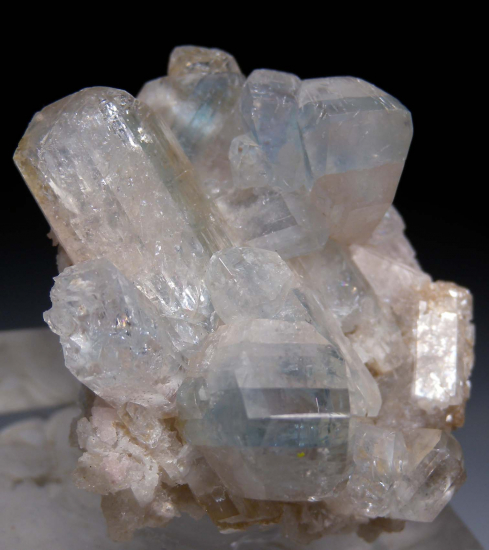 Euclase from Alto do Giz Pegmatite, Equador, Rio Grande do Norte, Brazil [db_pics/pics/p712e.jpg]