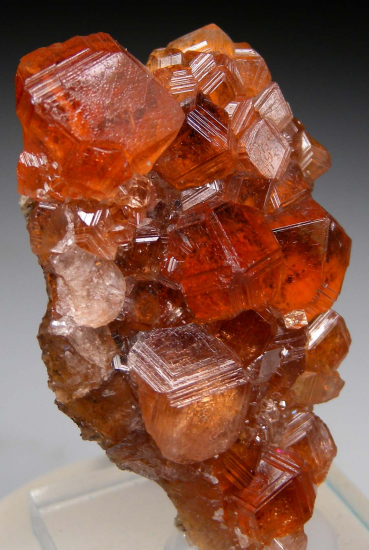 Grossular from Jeffrey Mine, Val des Sources, Quebec, Canada [db_pics/pics/p719b.jpg]