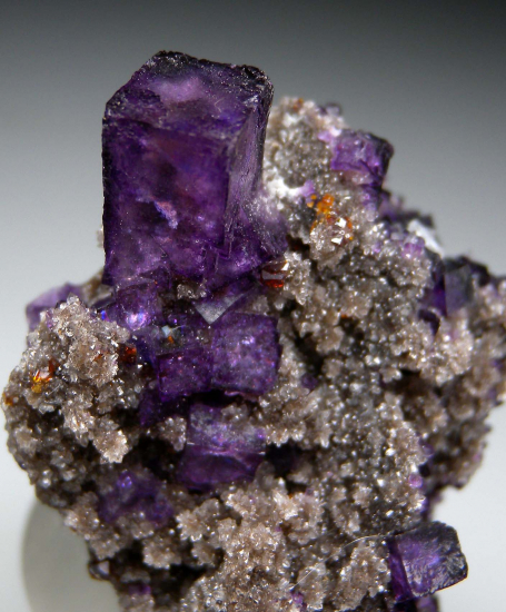 Fluorite with Sphalerite from Cave-in-Rock, Hardin Co., Illinois, USA [db_pics/pics/p731c.jpg]