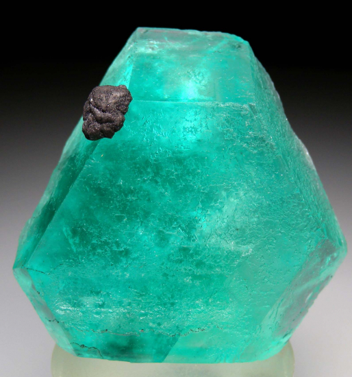 Fluorite with Sphalerite from Milpo Mine, Atacocha mining district, Pasco Province, Peru [db_pics/pics/p752a.jpg]
