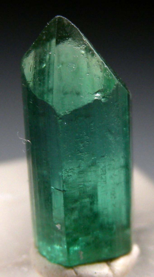 Tourmaline from Mt. Apatite, Auburne, Maine, USA [db_pics/pics/p765b.jpg]
