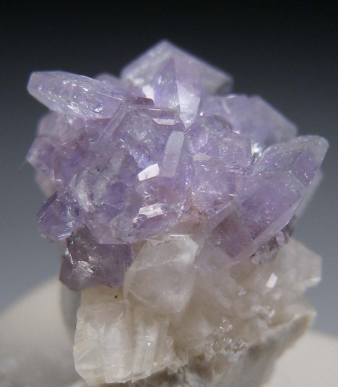 Apatite from Plain Jane Pocket, Emmons Quarry, Greenwood, Oxford Co., Maine, USA [db_pics/pics/p781a.jpg]