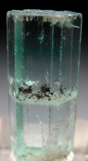 Emerald from Nasarawa Egon, Nasarawa, Nigeria [db_pics/pics/p789b.jpg]