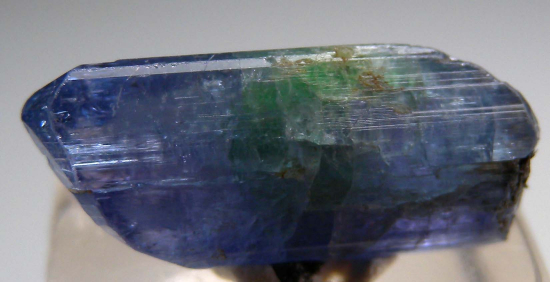 Tanzanite (DT) from Merelani Hills, Arusha, Tanzania [db_pics/pics/p847c.jpg]