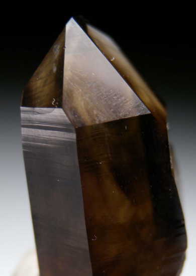 Smokey Quartz from Excelsior Mtns., Mineral Co., Nevada, USA [db_pics/pics/p883d.jpg]