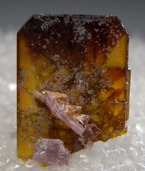 Stibiotantalite from Himalaya Mine, Mesa Grande, San Diego Co., California, USA [db_pics/pics/p890a.jpg]