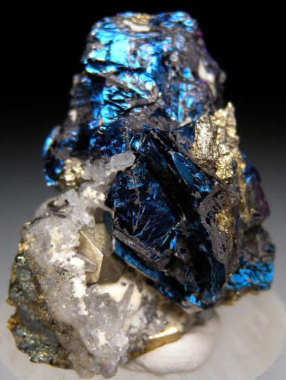 Covellite with Pyrite from Butte, Silver Bow Co., Montana, USA [db_pics/pics/p896a.jpg]