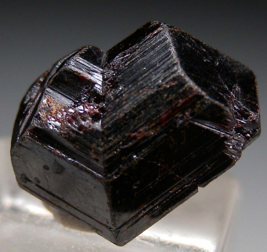 Rutile from Magnet Cove, Hot Spring County, Arkansas, USA [db_pics/pics/p903d.jpg]