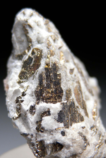 Calaverite from Cripple Creek, Teller Co., Colorado, USA [db_pics/pics/p926d.jpg]