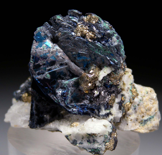 Covellite from Leonard Mine, Butte, Silver Bow Co., Montana, USA [db_pics/pics/p928a.jpg]
