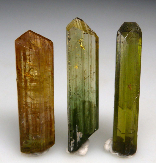 Tourmaline (3 crystals) from Gillette Quarry, Haddam Neck, Haddam, Middlesex County, Connecticut, USA [db_pics/pics/p936a.jpg]