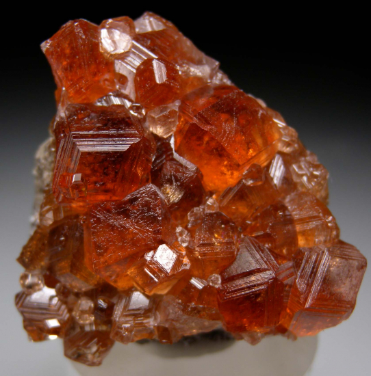 Grossular from Jeffrey Mine, Val-des-Sources, Quebec, Canada [db_pics/pics/p937a.jpg]