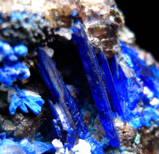 Linarite from Grand Reef Mine, Graham Co., Arizona, USA [db_pics/pics/p973c.jpg]