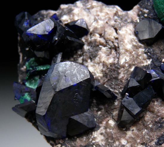 Azurite, Malachite after Azurite from Ajo, Pima Co., Arizona, USA [db_pics/pics/p977c.jpg]